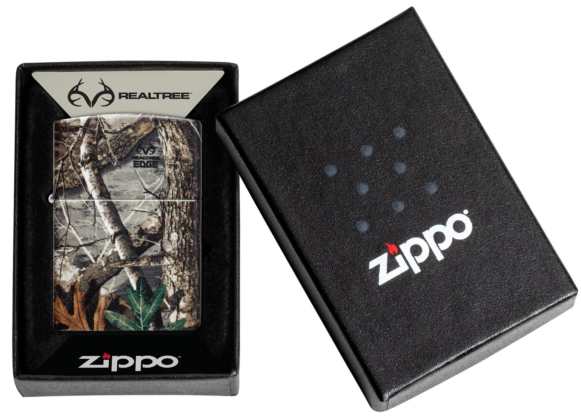 Zippo Realtree?? EDGEÆ?âº Camo Design 540 Matte Windproof Lighter in its packaging.